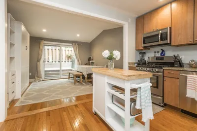 12 Dixfield St 1