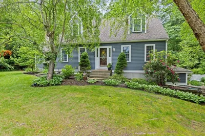 109 Thayer Dr 1