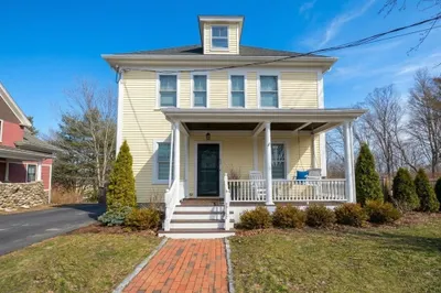 32 Highland Street 1