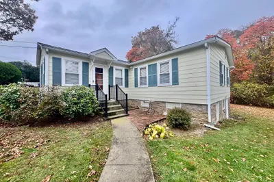 16 Winona Ave 1