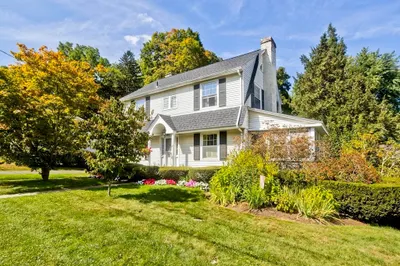 141 Dartmouth St 1