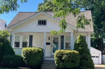 83 Mountain Ave 1
