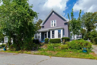 32 Macy Avenue 1