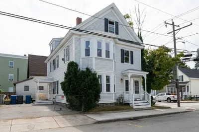 40-42 Bowdoin St