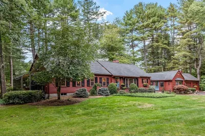 26 Lovejoy Rd