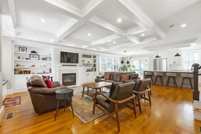 109 Child St #2