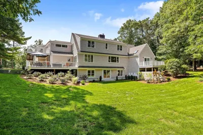 329 Waquoit Rd 1