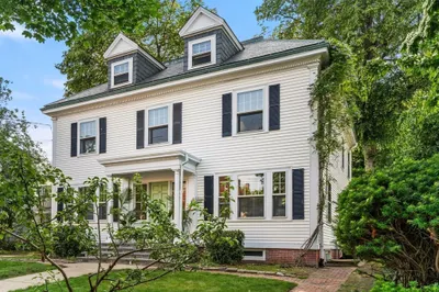 232 Lafayette St 1