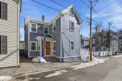6 Atkinson St 1