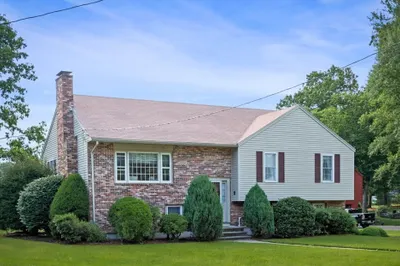 1 Pentucket Lane 1