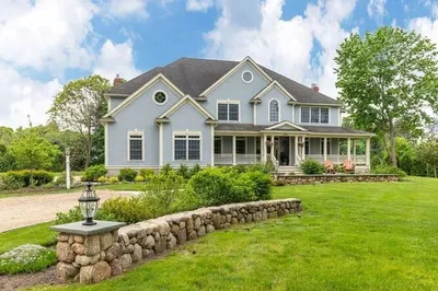 343 Bay Rd 1
