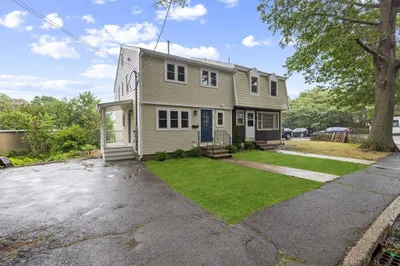 29 Village St #1