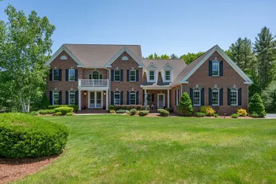24 Tanglewood Dr