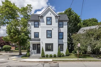 43 Crafts Street 1