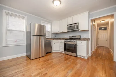 30-32 Oakwood Street #1