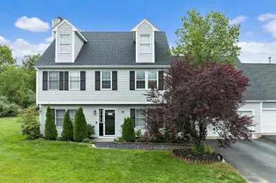 158 Clear Pond Dr #158 1