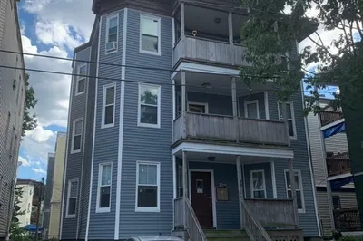 48 Havelock St #2
