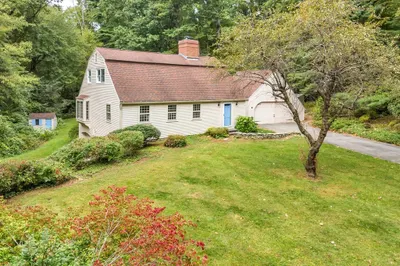 221 Bennett Rd 1