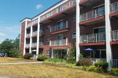 36 Greentree Ln #23