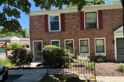 59 Jamestown Dr #59 1