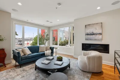 405 West First St #101