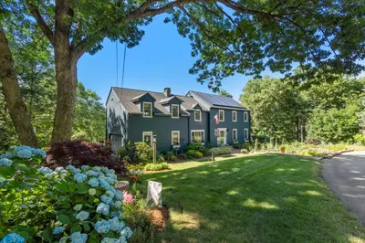 9 Stearns Dr 1