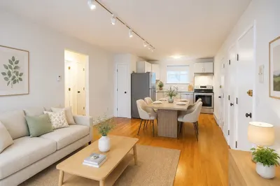 104 Trowbridge St #4 1