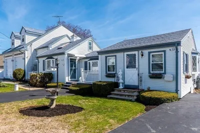 26 Washington Dr 1