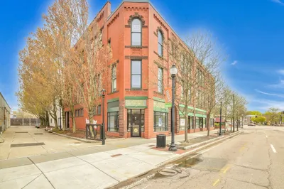 25 Main Street #202 1