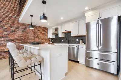 34 Salem St #201 1