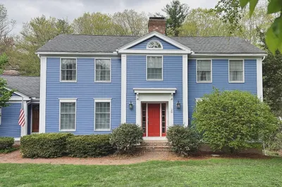 28 Woodside Cir