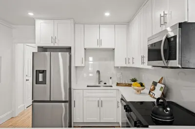 60 Derby St #4