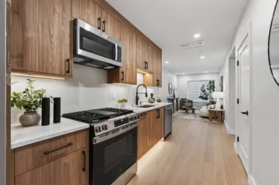 250 Bremen St #3 1