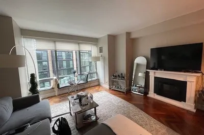 1 Avery St #11E