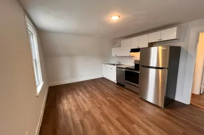 400 Court St #2 1