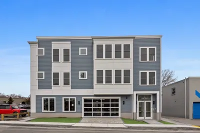 404 Lowell Street #6 1