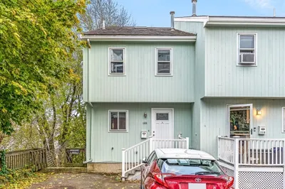 108 Pearl Ave #1
