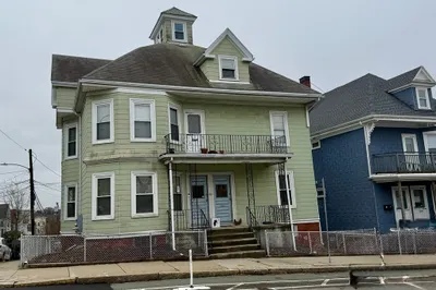 452-454 Broadway 1