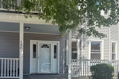 158 Highland Ave #1