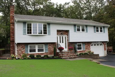6 Oak Knoll Drive 1