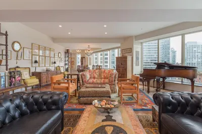 2 Avery Street #17C