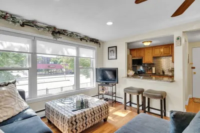 150 Main St #8 1
