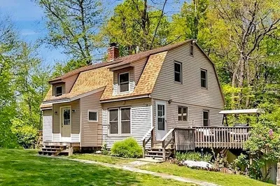 26 Pleasant Ave 1