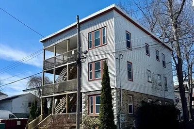 70 Edwards St 1