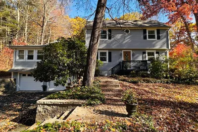 32 Sherwood Dr 1