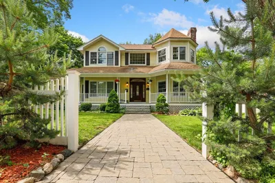 24 Sanger Ave 1