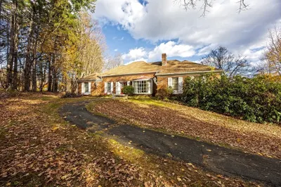 41 Woodbridge St