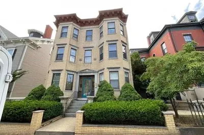 404 Meridian Street #4