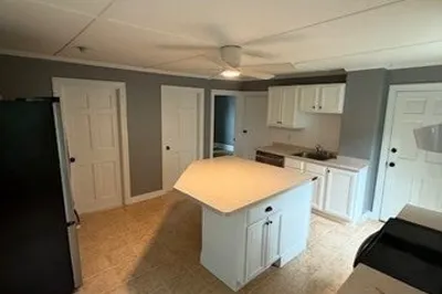 17 Davis St #1 1