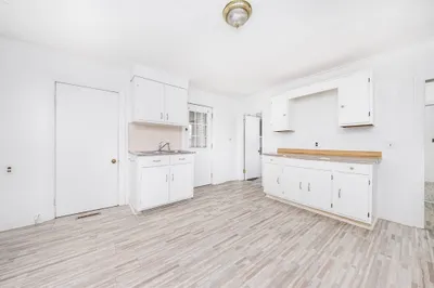 23 Edmund St #1